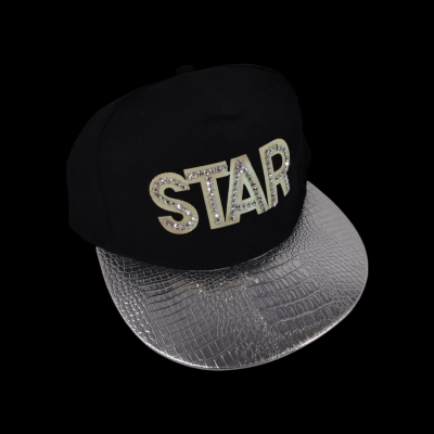 GORRA TACHAS BLACK