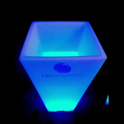 Macetero Cúbico Pequeño LED