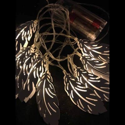 GUIRNALDA PLUMITAS CALADAS LED