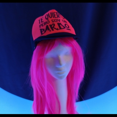 GORRA FRASE FLUO