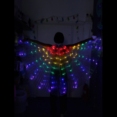 CAPA LED ALAS CHICA MULTICOLOR